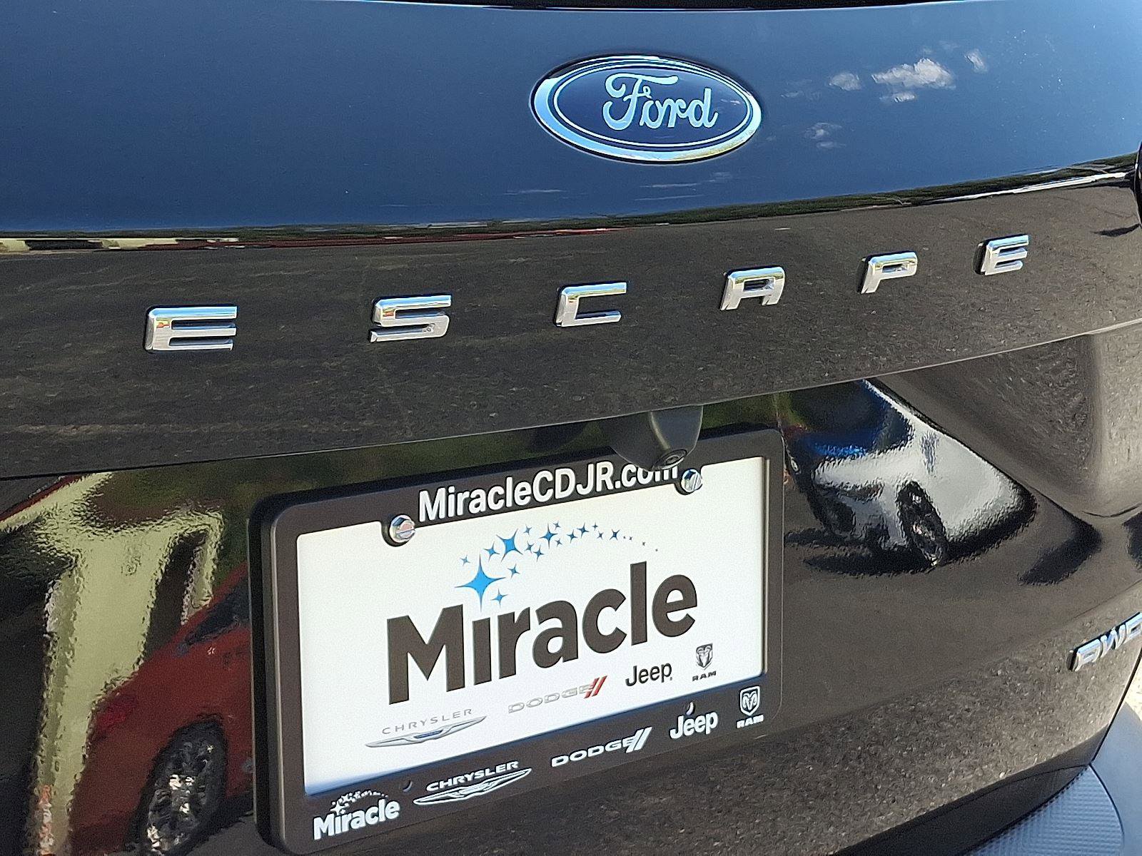 Used 2023 Ford Escape Active image 32