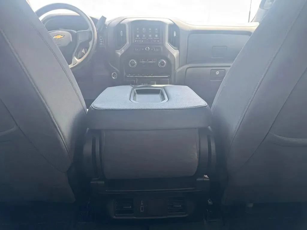 Used 2024 Chevrolet Silverado 2500 Custom w/ Custom Value Package AWD/4WD image 17