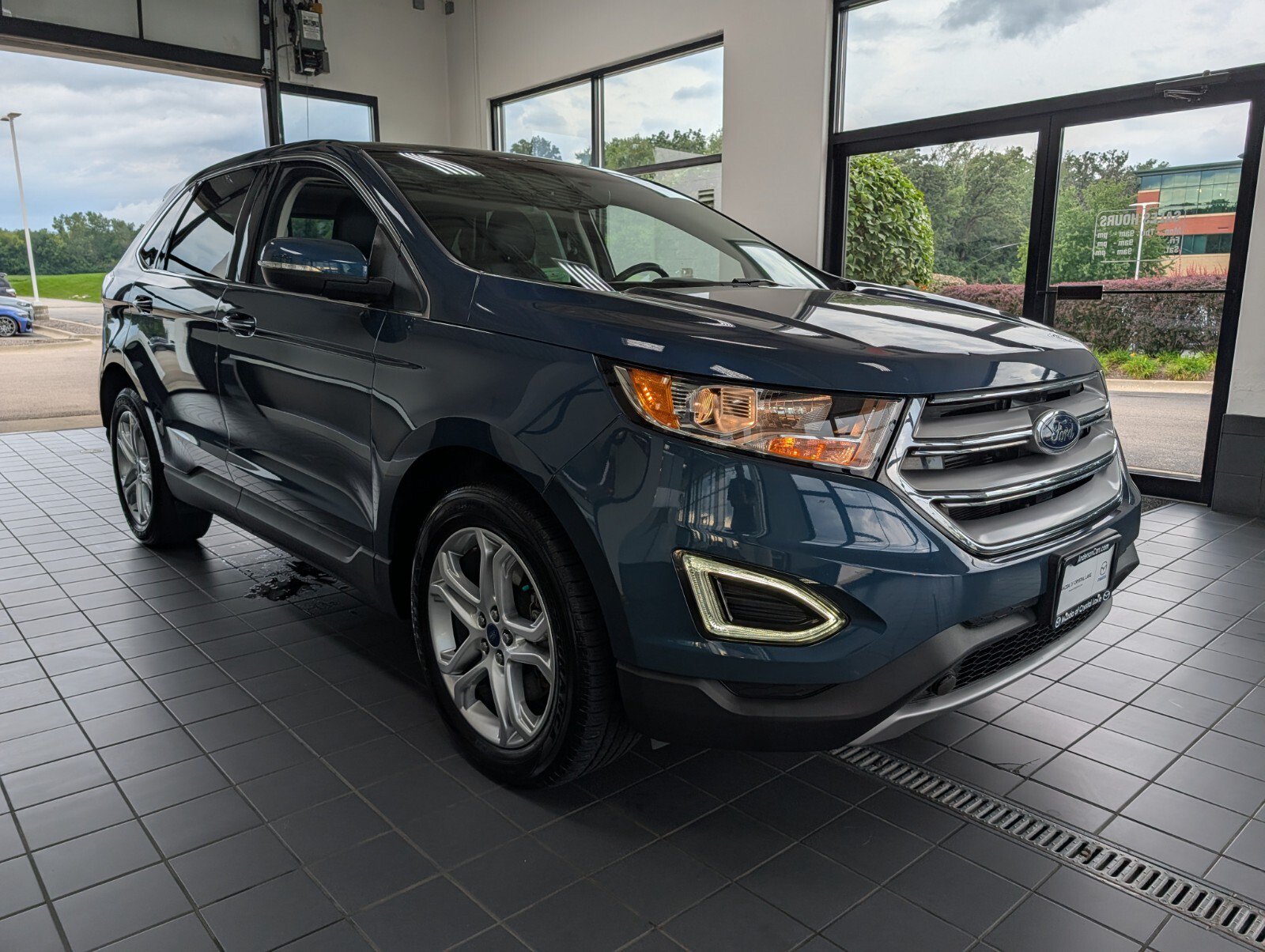 Used 2016 Ford Edge Titanium w/ Equipment Group 301A AWD/4WD image 1