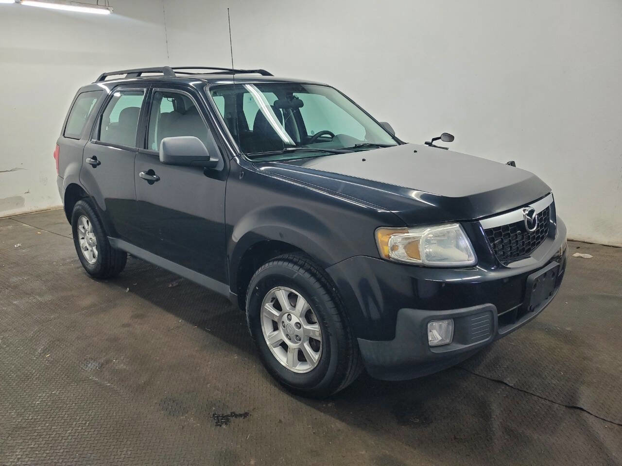 Used 2010 MAZDA Tribute i Sport FWD image 3