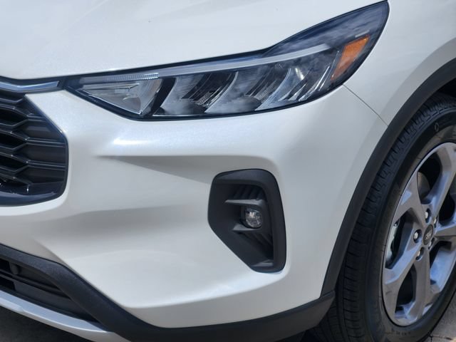 Used 2025 Ford Escape ST-Line Select w/ Tech Pack #1 AWD/4WD image 8