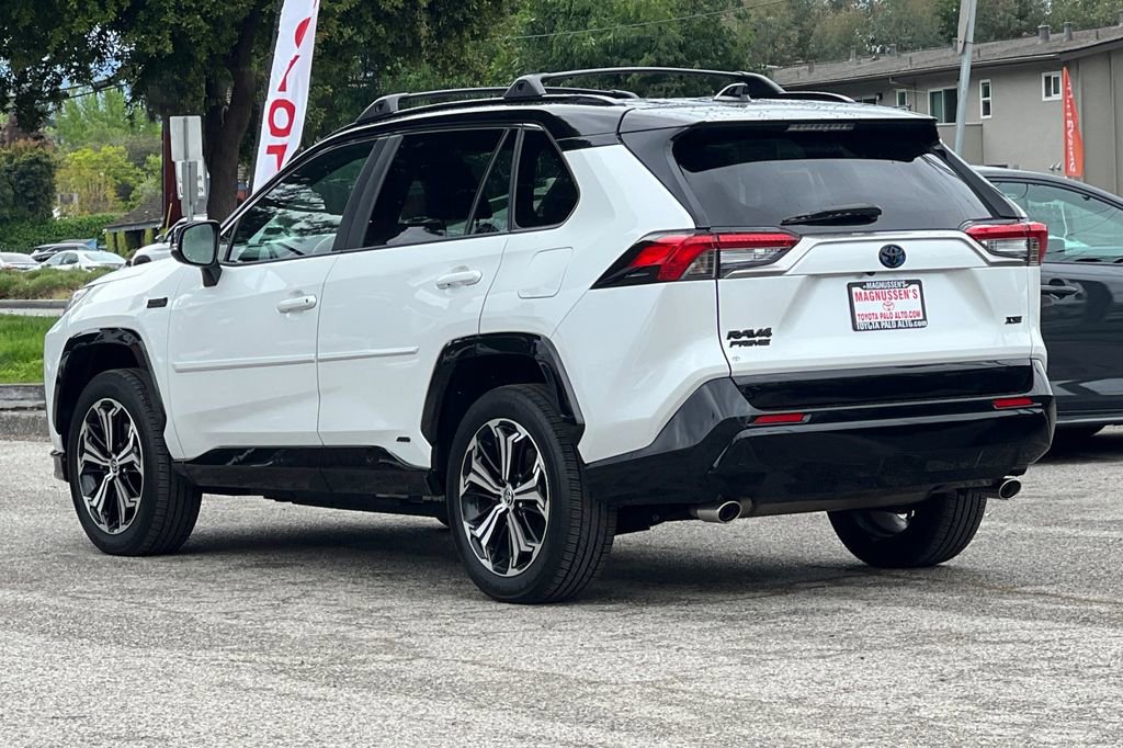 Used 2023 Toyota RAV4 XSE w/ Weather Package AWD/4WD image 5