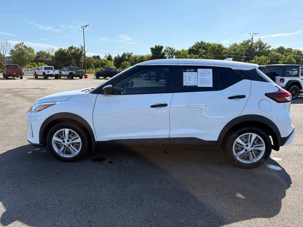 Used 2021 Nissan Kicks S FWD image 4