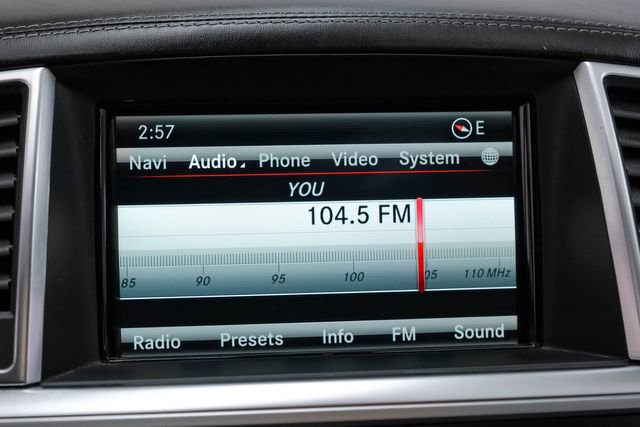 Used 2015 Mercedes-Benz ML 63 AMG 4MATIC w/ Accessory Chrome Package image 26