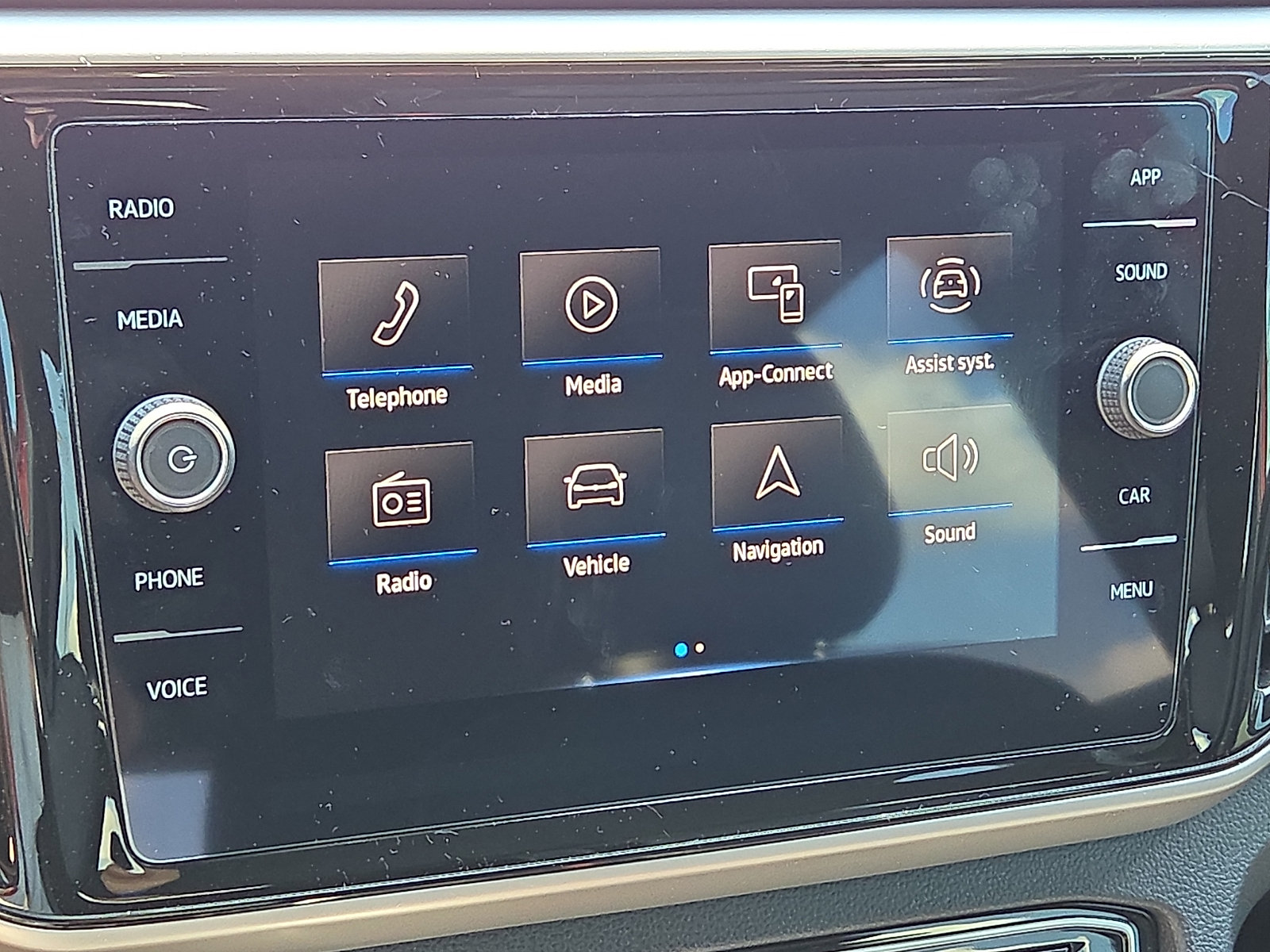 Used 2023 Volkswagen Atlas Cross Sport SE AWD/4WD image 17