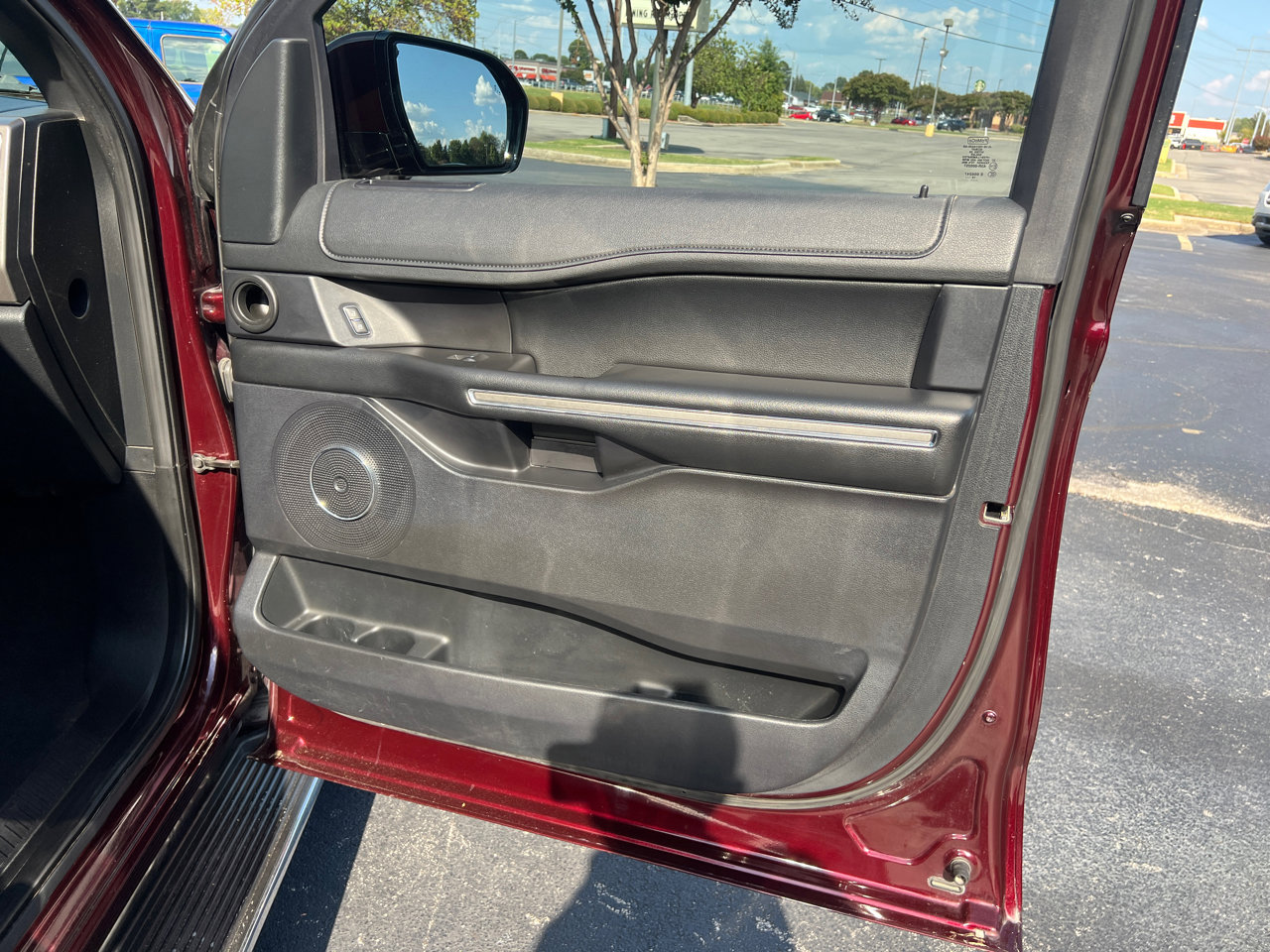 Used 2020 Ford Expedition XLT w/ Equipment Group 202A image 18