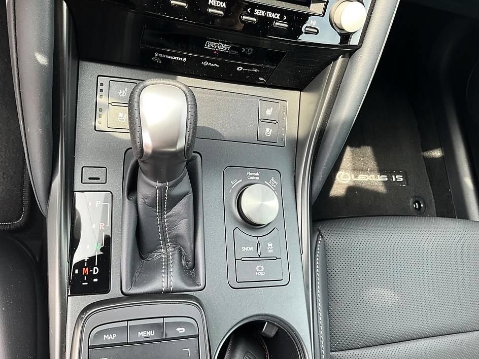 Used 2025 Lexus IS 500 w/ Accessory Package 2 RWD image 25
