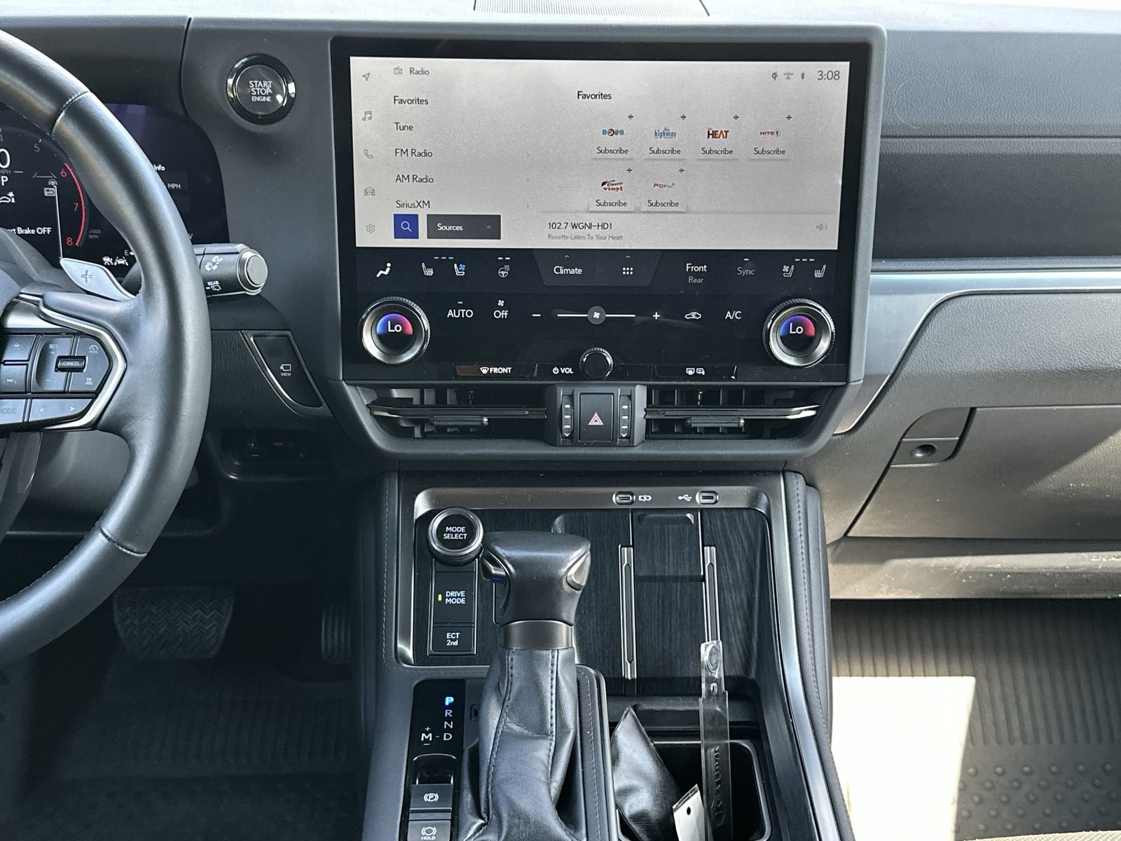 Used 2024 Lexus GX 550 w/ Cold Area Package AWD/4WD image 25