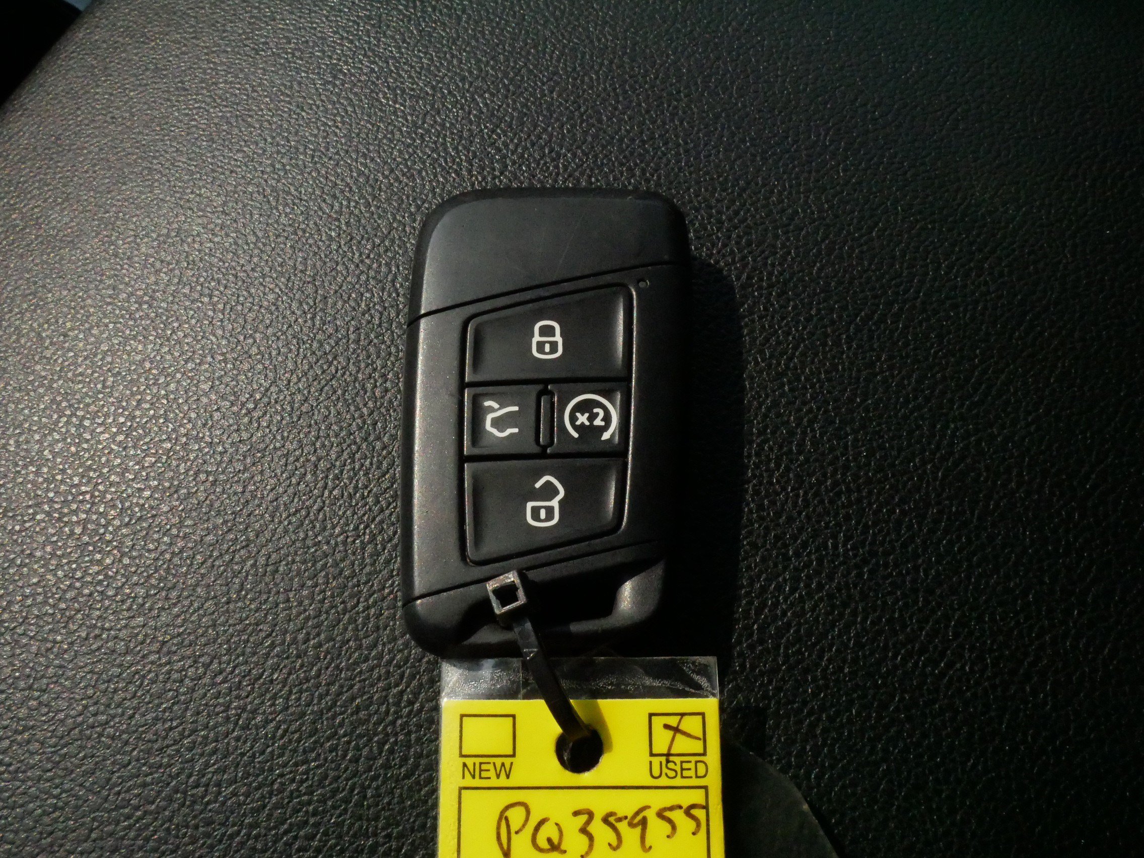 Certified 2023 Volkswagen Atlas SE w/ Panoramic Sunroof Package AWD/4WD image 30