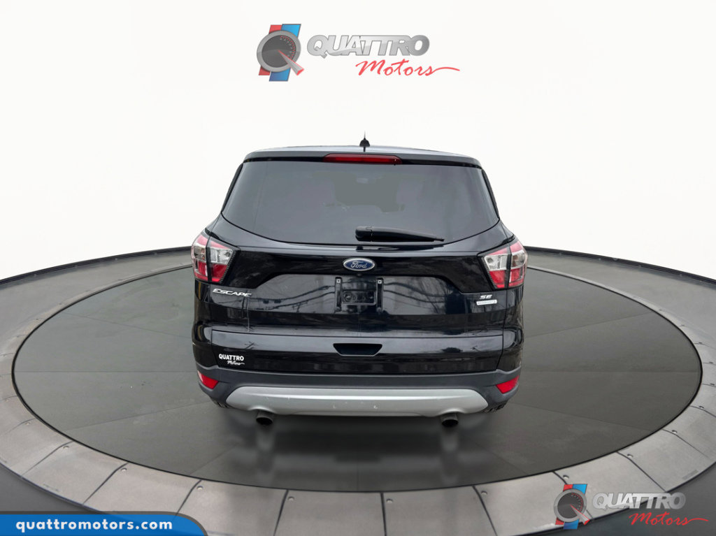 Used 2017 Ford Escape SE w/ SE Cold Weather Package image 4