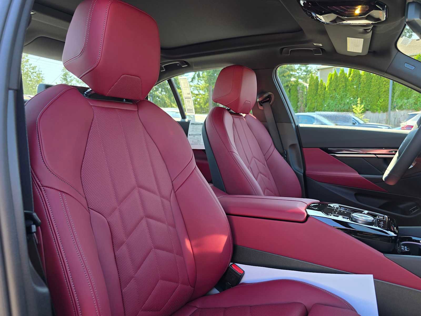 New 2026 BMW 550e xDrive 550e xDrive image 11