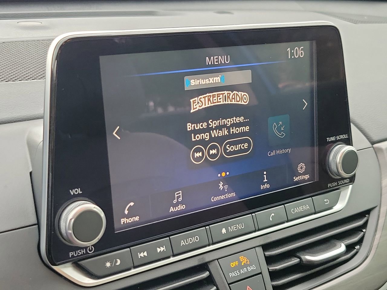 Used 2025 Nissan Altima 2.5 SV image 23