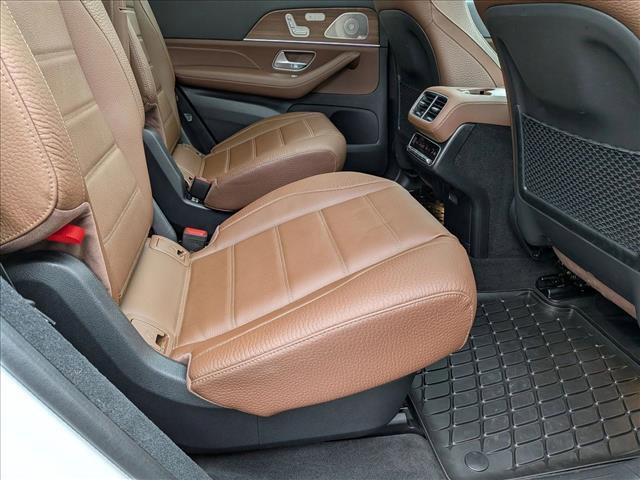 Used 2025 Mercedes-Benz GLS 450 4MATIC image 23