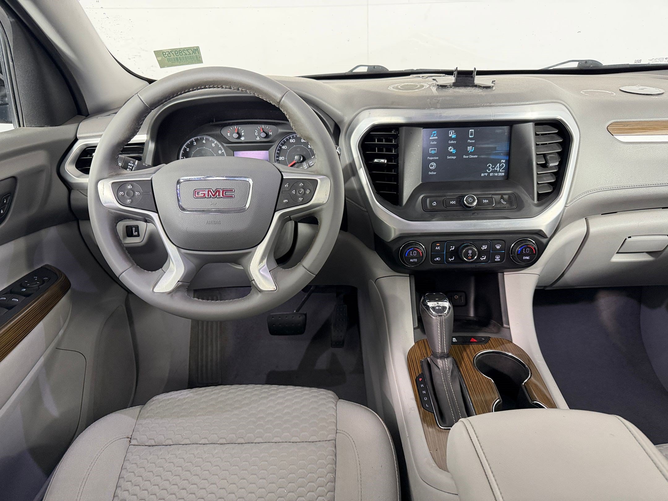 Used 2019 GMC Acadia SLE FWD image 30