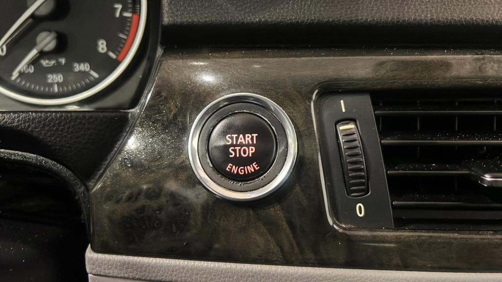 Used 2009 BMW 328i Coupe image 24