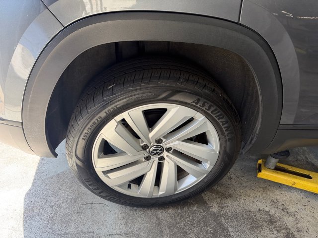 Used 2020 Volkswagen Atlas Cross Sport SE w/ Towing Package FWD image 7