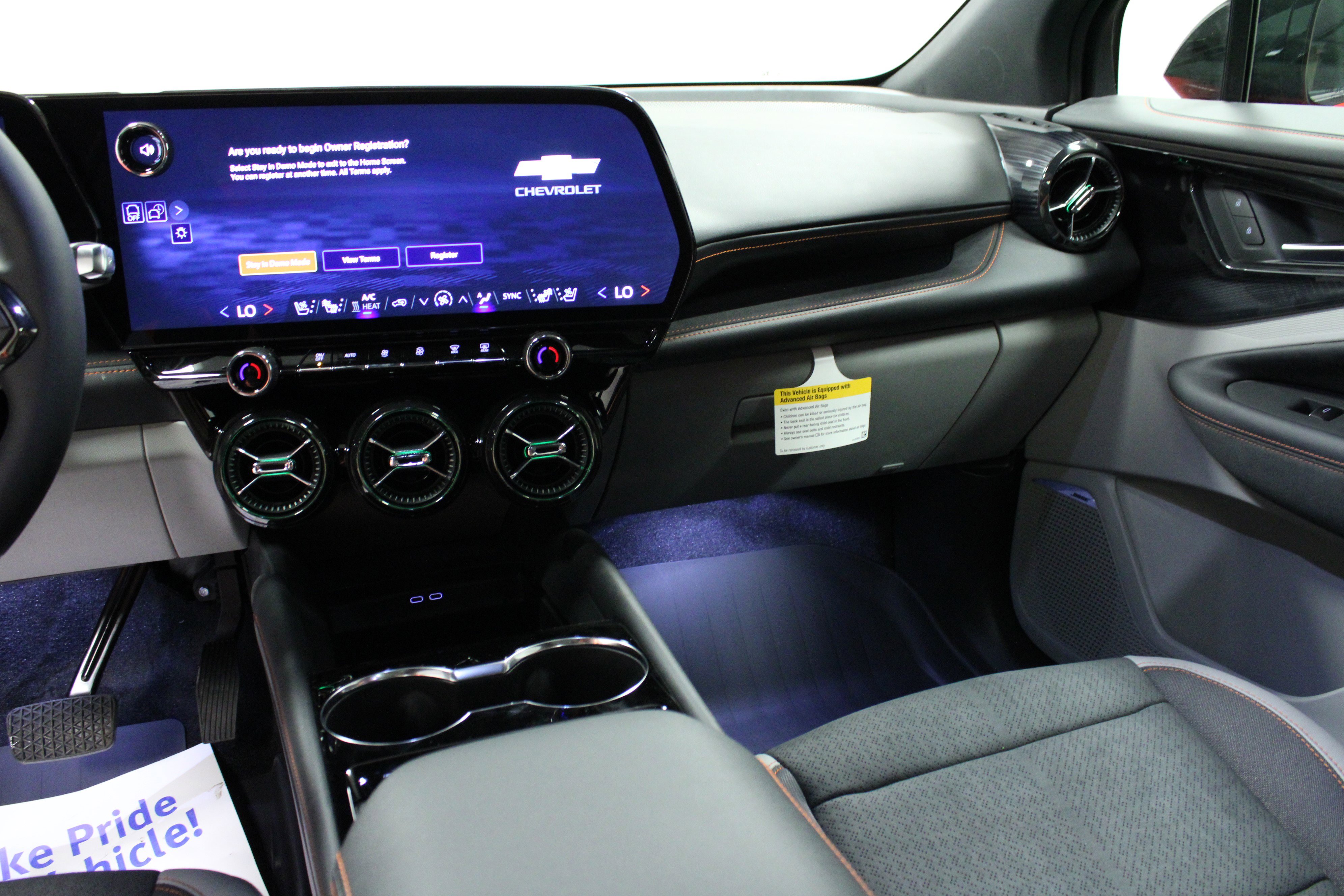 New 2026 Chevrolet Blazer EV SS w/ LPO, Blackout Package AWD/4WD image 19