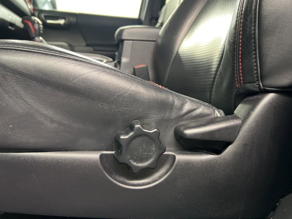 Used 2019 Toyota Tacoma TRD Pro w/ Desert Air Intake Package image 29