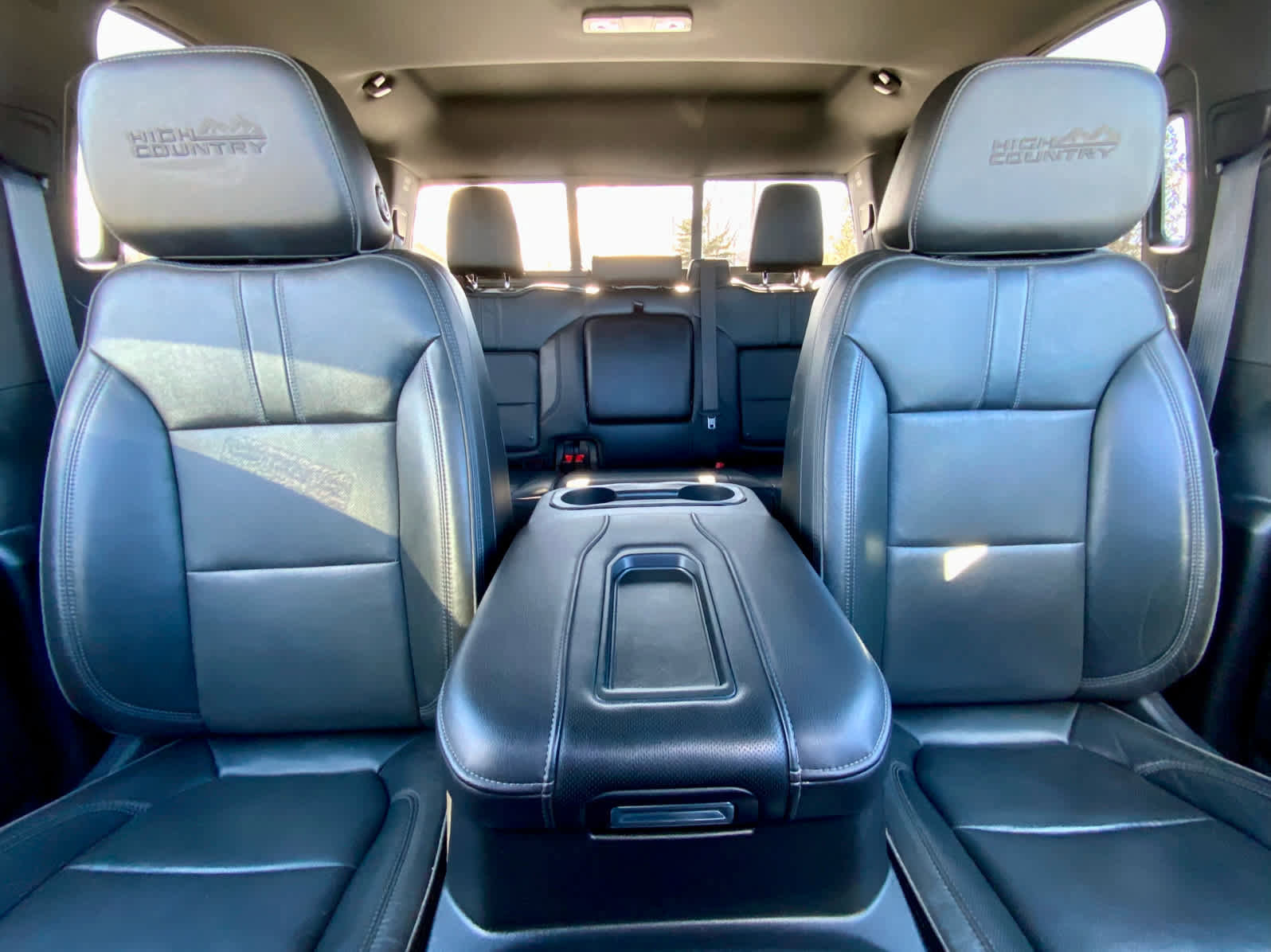 Used 2019 Chevrolet Silverado 1500 High Country image 29