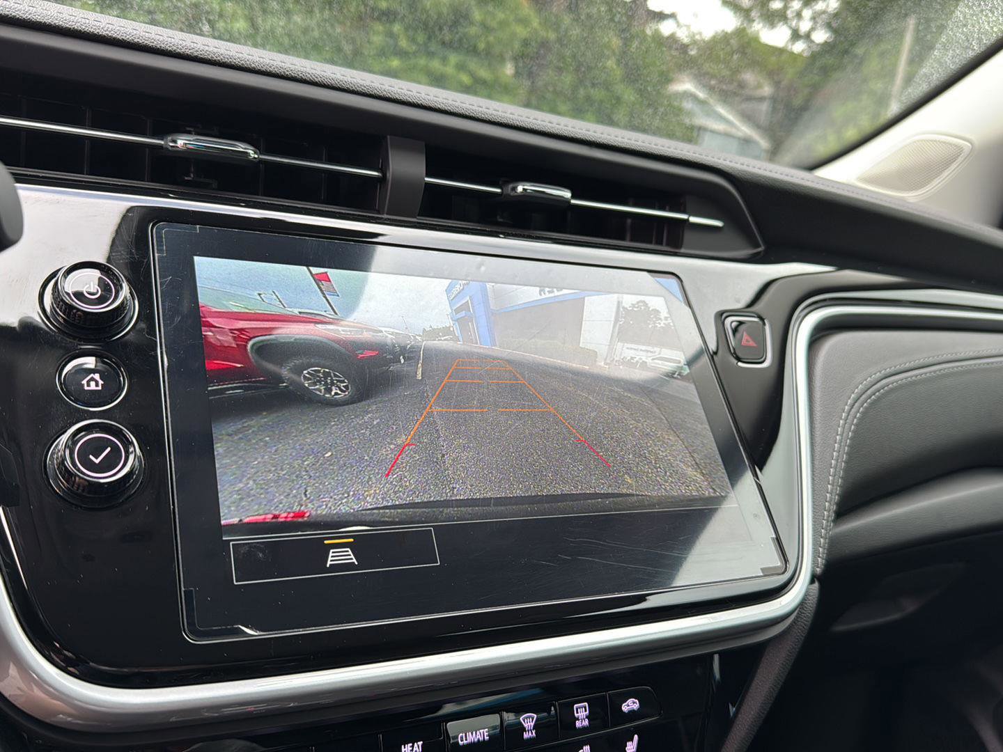 Used 2023 Chevrolet Bolt EUV LT w/ Comfort Package image 25