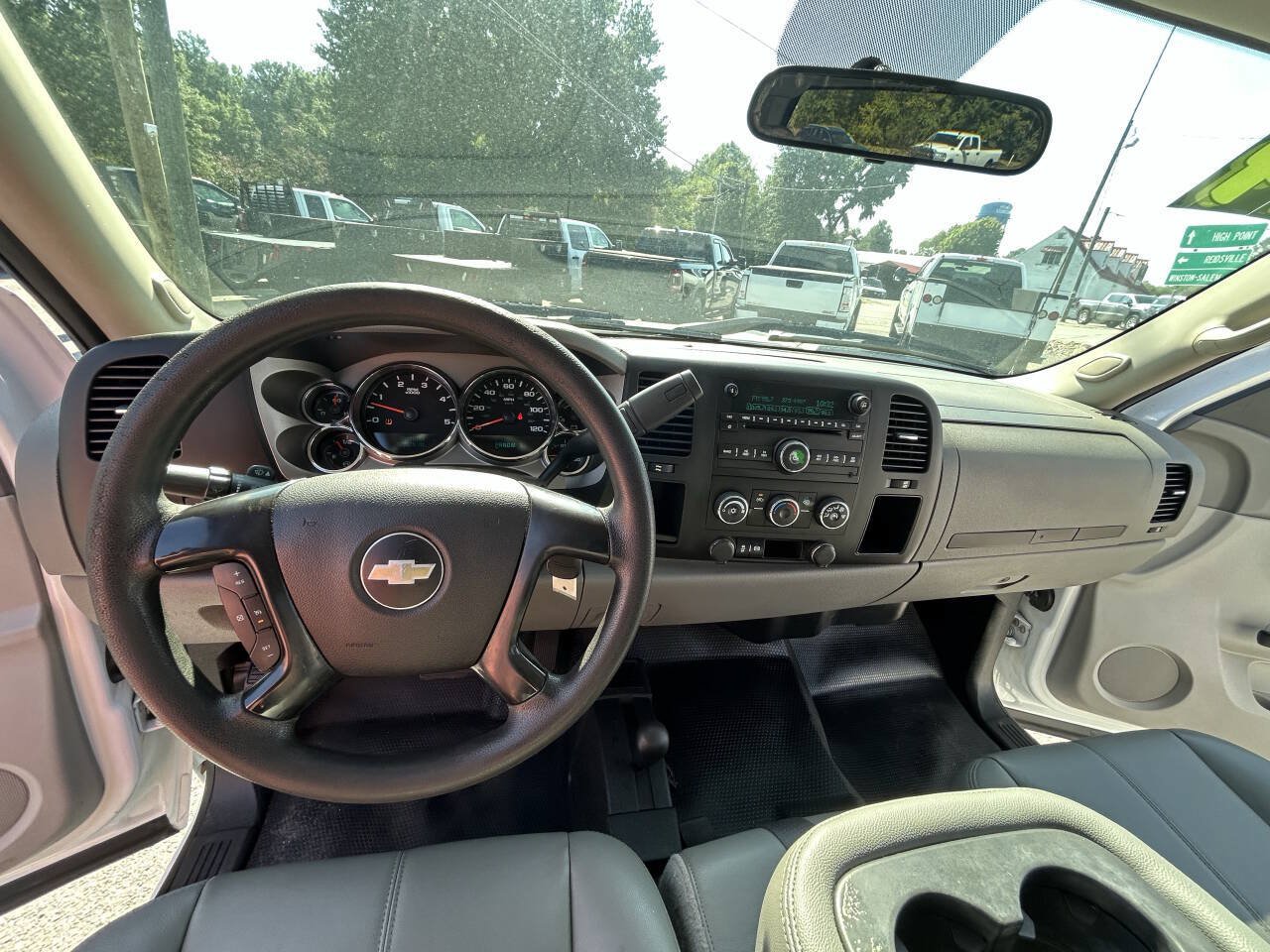 Used 2014 Chevrolet Silverado 2500 W/T w/ LPO, Protection Package AWD/4WD image 15
