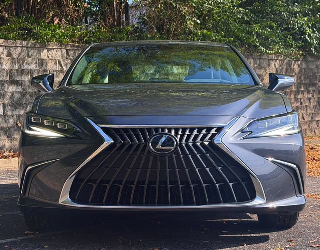 Certified 2025 Lexus ES 300h Ultra Luxury w/ Accessory Package (Z1) FWD image 12