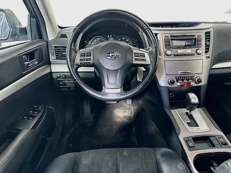 Used 2013 Subaru Outback 2.5i Premium AWD/4WD image 22