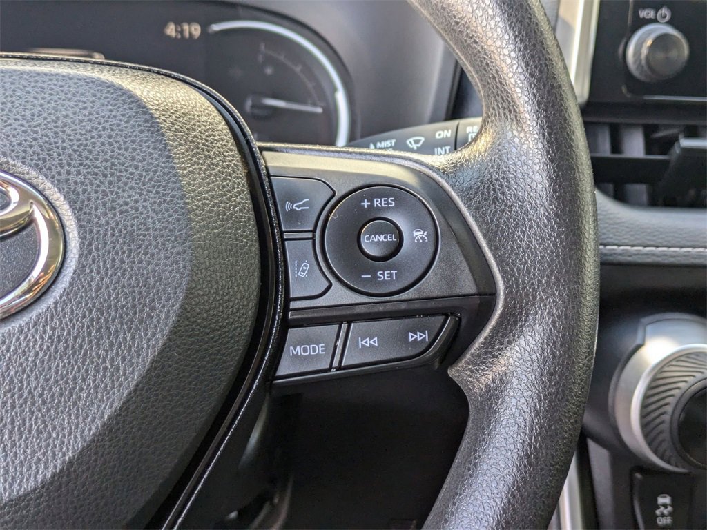 Used 2025 Toyota RAV4 LE image 21