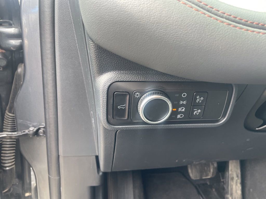 Used 2025 Ford Explorer Active image 19