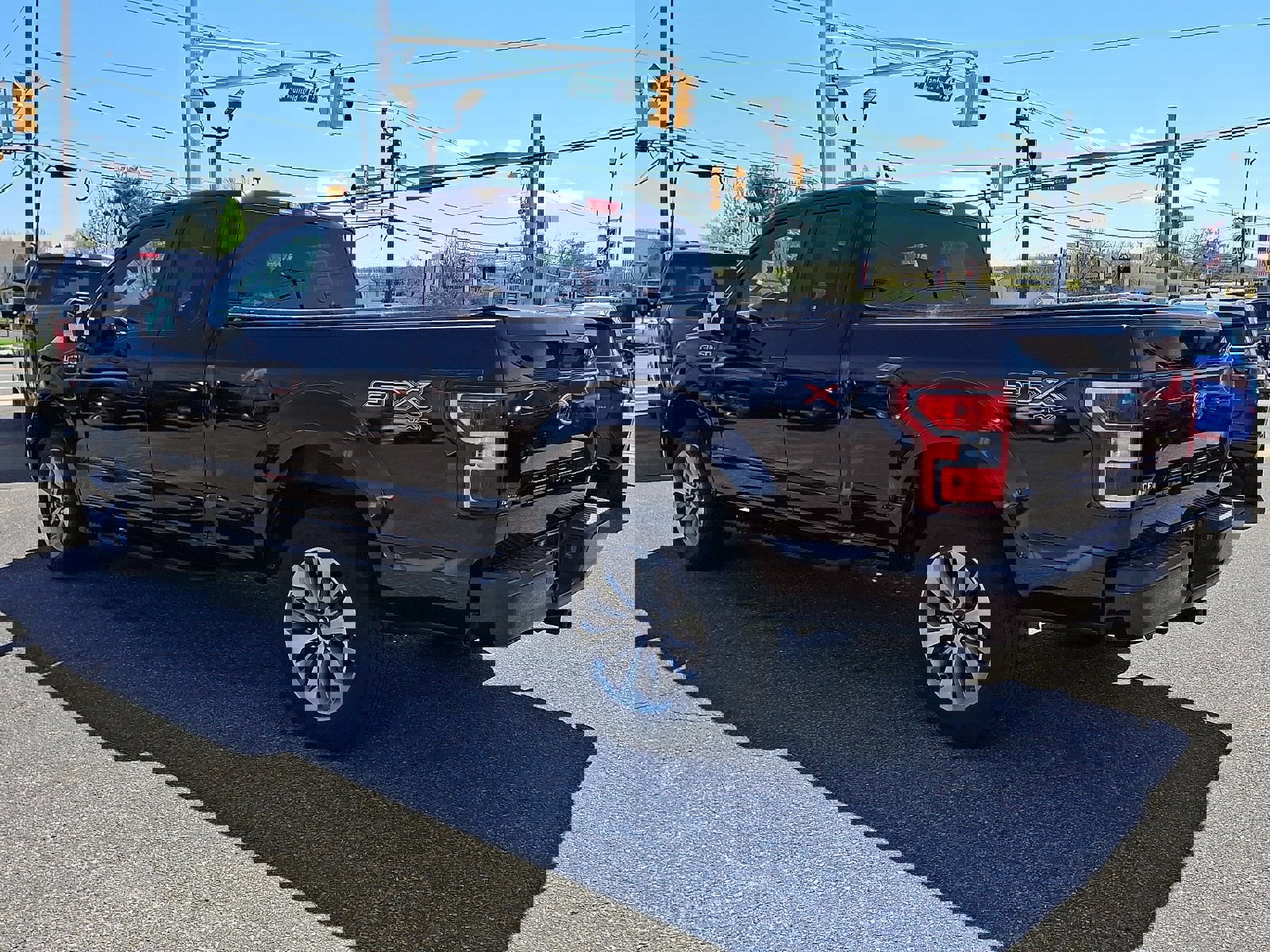 Used 2018 Ford F150 XL w/ Equipment Group 101A Mid image 4