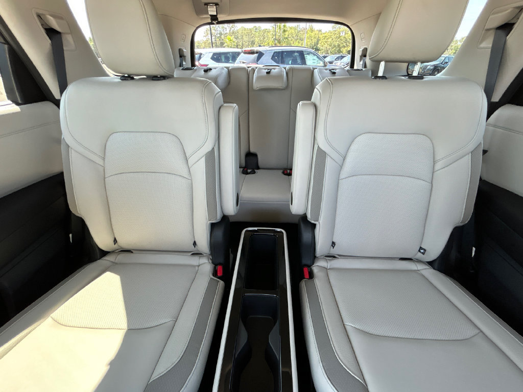 New 2026 Nissan Pathfinder SL w/ SL Premium Package FWD image 27
