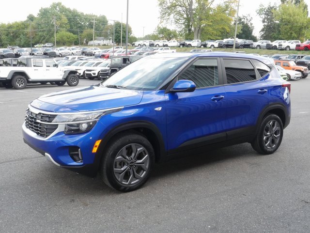 Used 2024 Kia Seltos LX image 6