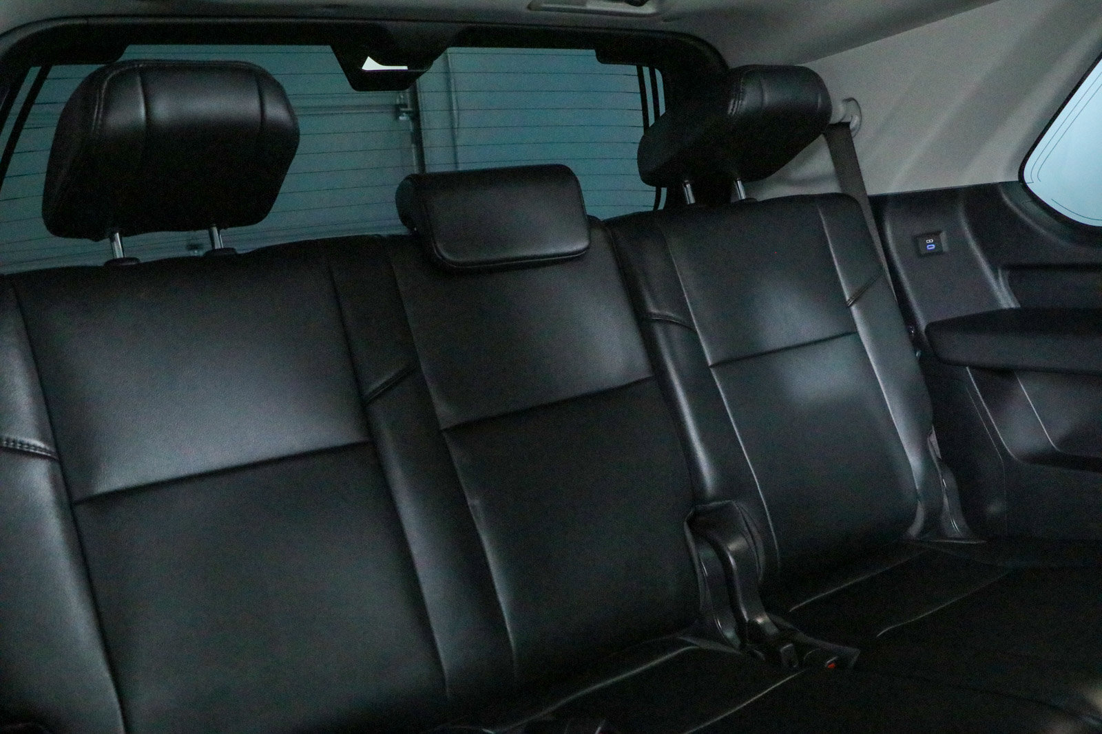 Used 2024 Toyota Sequoia SR5 w/ SR5 Premium Package AWD/4WD image 32