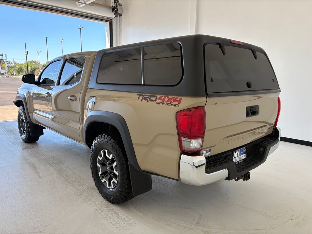 Used 2017 Toyota Tacoma TRD Off-Road w/ Tow Package (A/T) AWD/4WD image 20