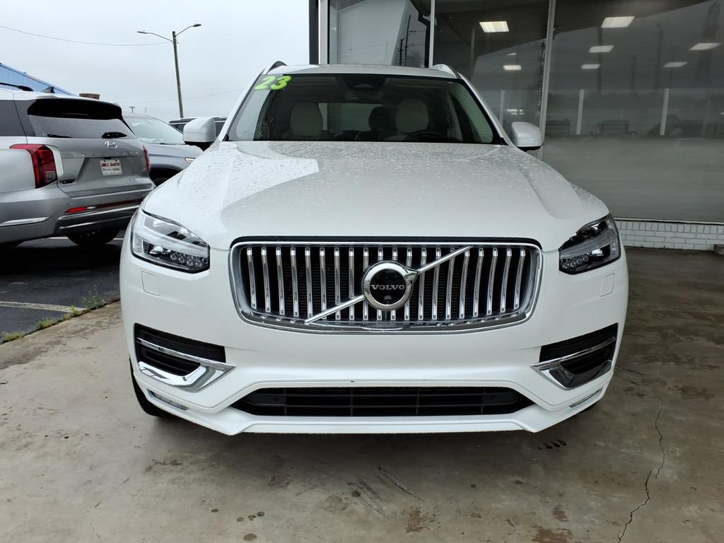 Used 2023 Volvo XC90 B6 Ultimate AWD/4WD image 2