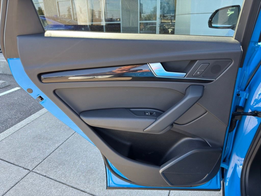 Used 2020 Audi Q5 e Premium image 13