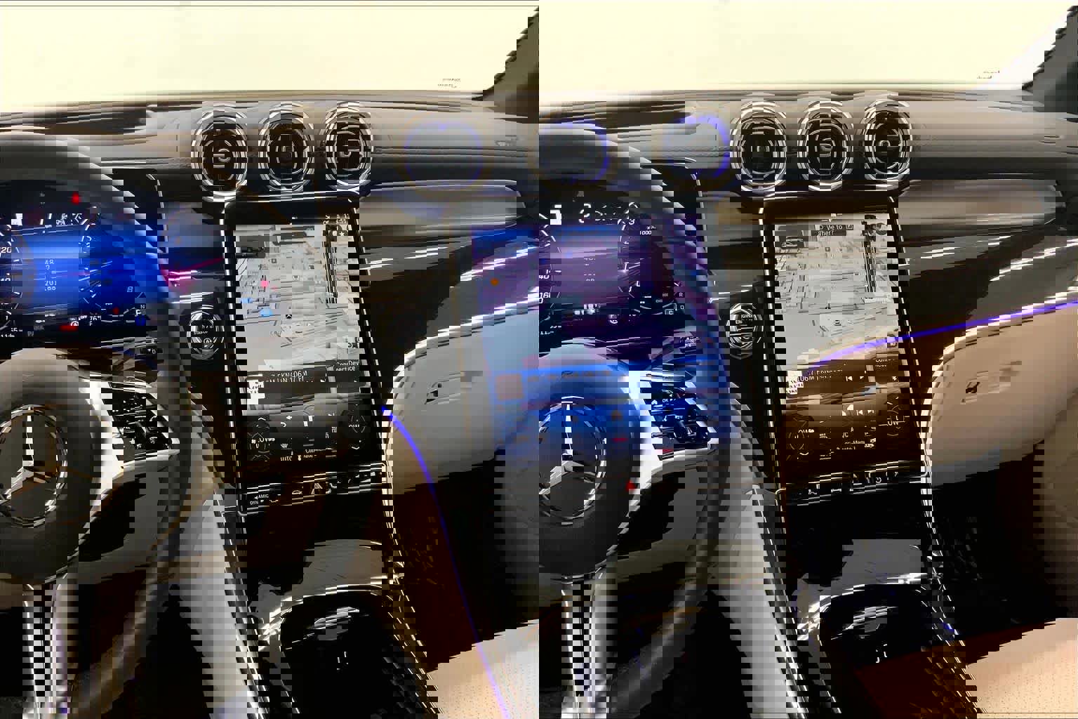 Used 2023 Mercedes-Benz GLC 300 image 26