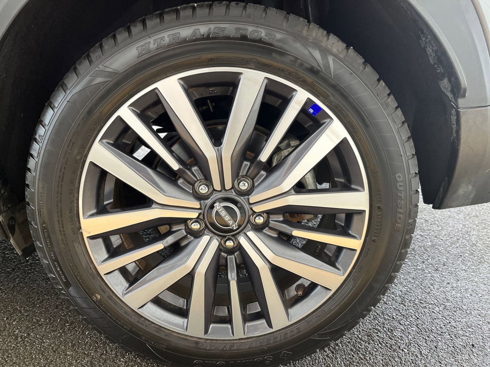 Used 2024 Nissan Kicks SV image 29