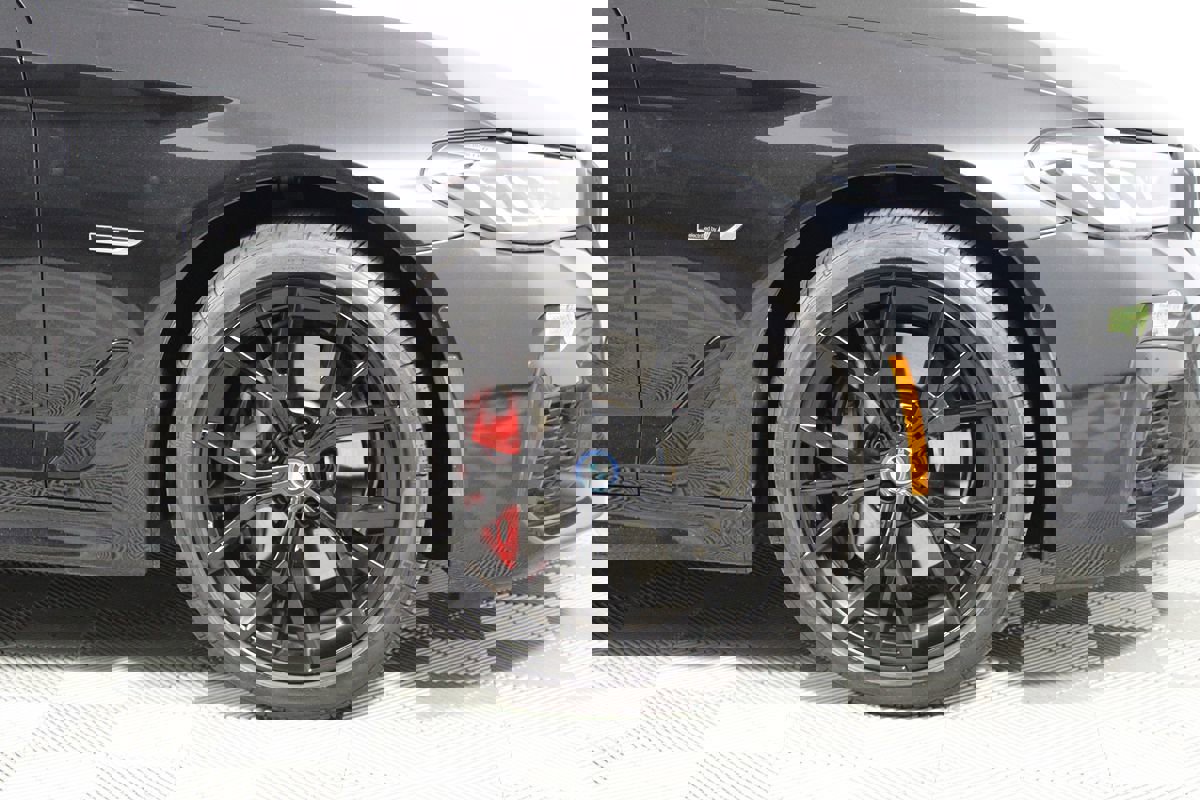 Used 2023 BMW 530e 530e w/ M Sport Package image 20