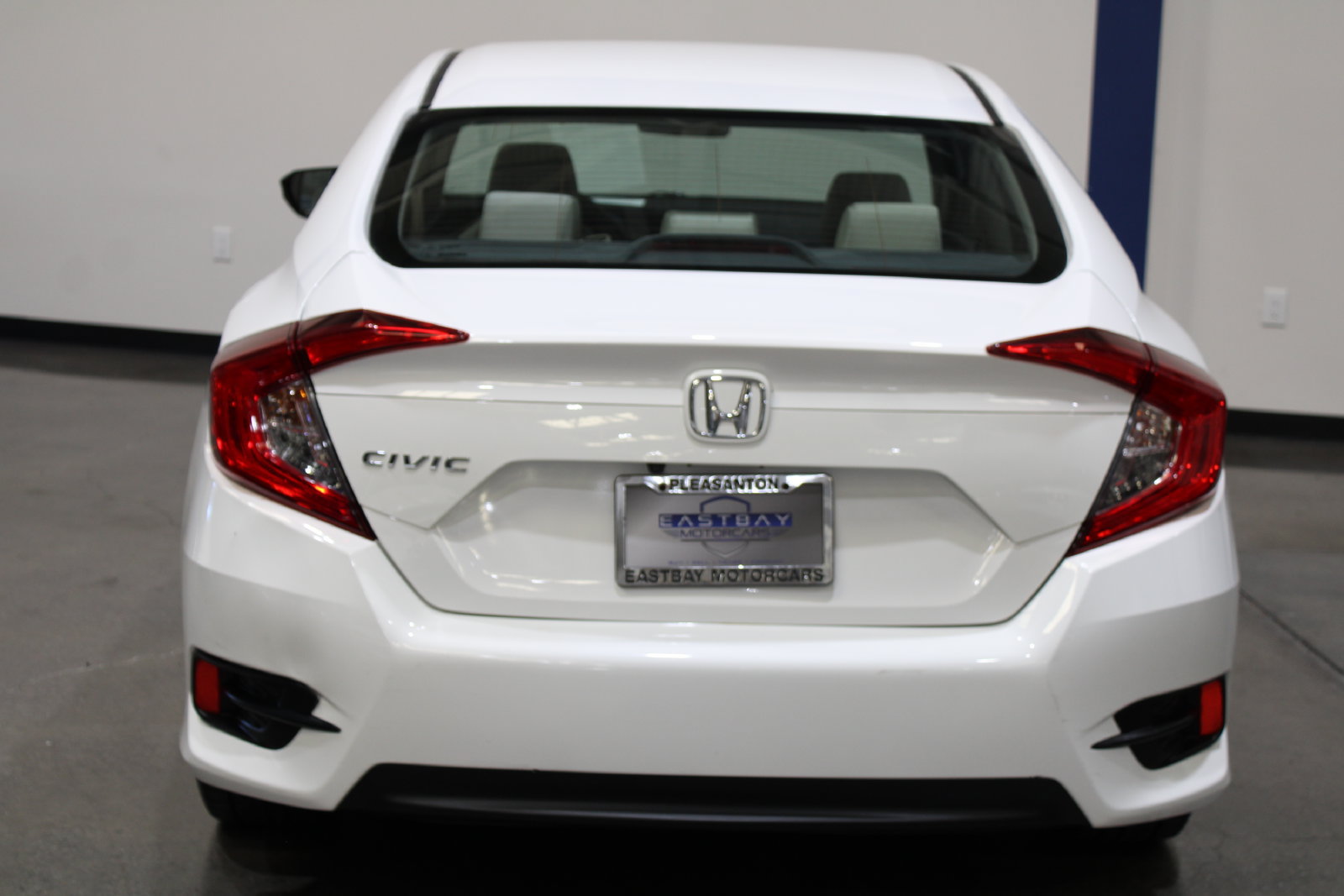 Used 2018 Honda Civic LX image 9
