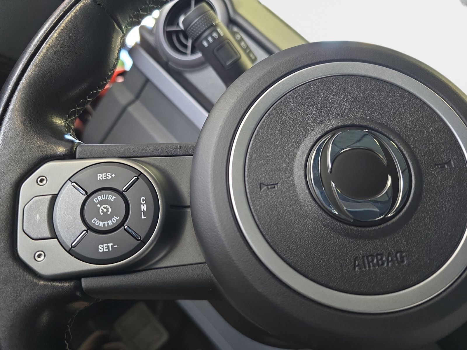 Used 2025 INEOS Grenadier AWD/4WD image 12