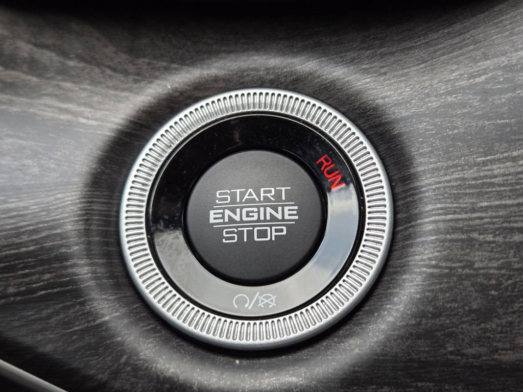 Used 2023 Jeep Grand Cherokee L Limited image 27