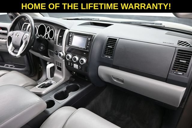 Used 2015 Toyota Sequoia Limited AWD/4WD image 54