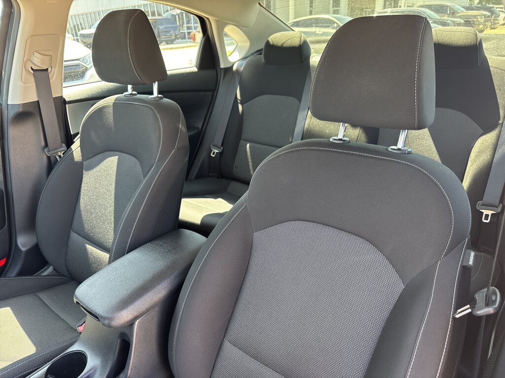 Certified 2022 Kia Forte Sedan FWD image 23
