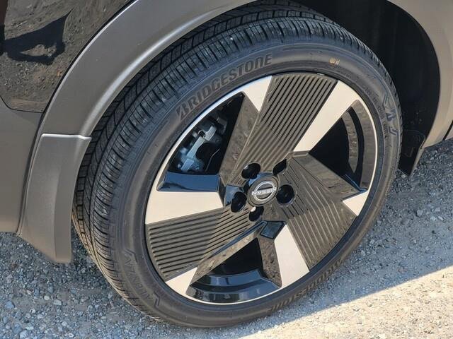 New 2025 Nissan Kicks SR w/ Illumination Package image 5