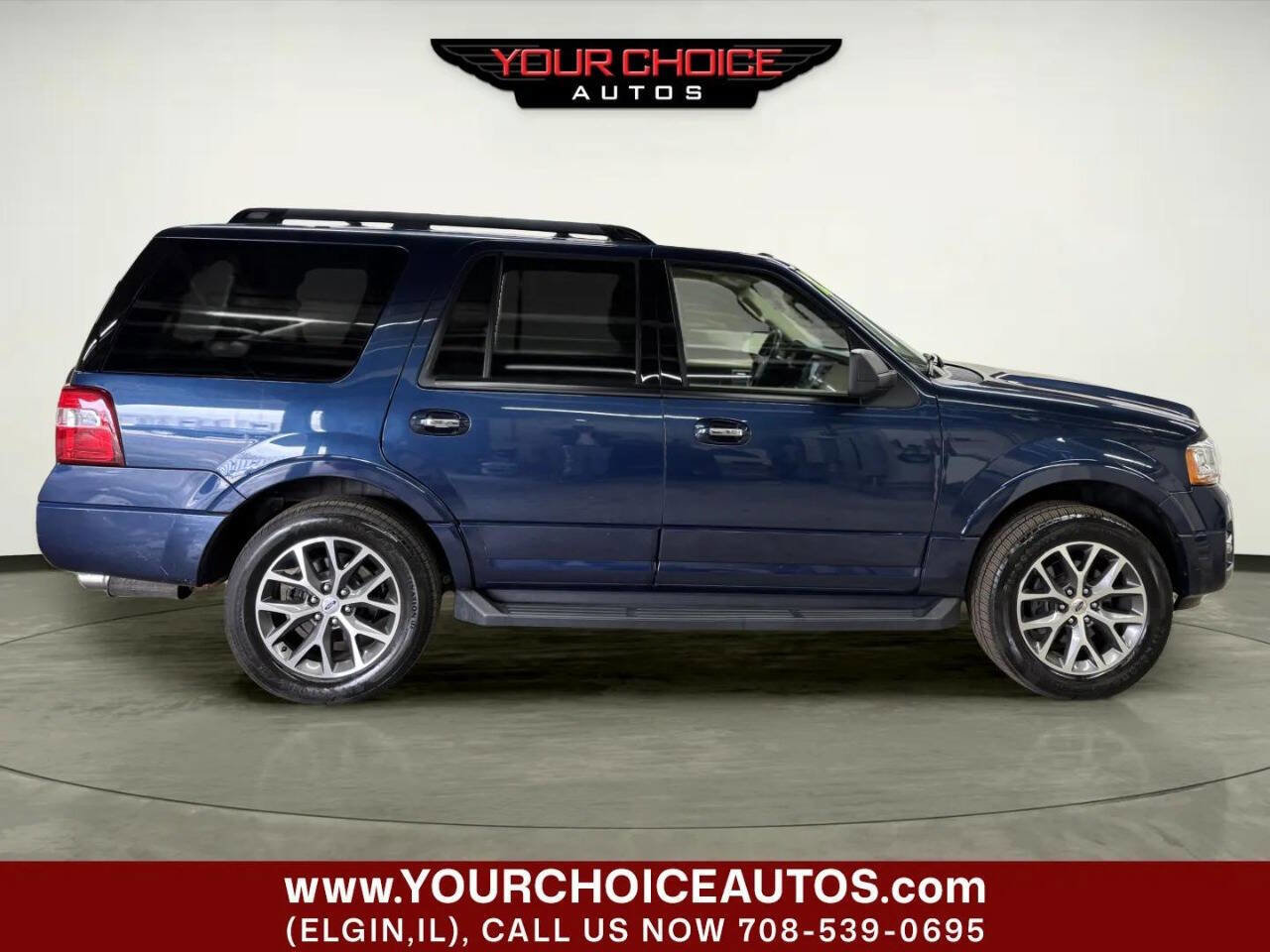 Used 2017 Ford Expedition XLT w/ Equipment Group 202A RWD image 6