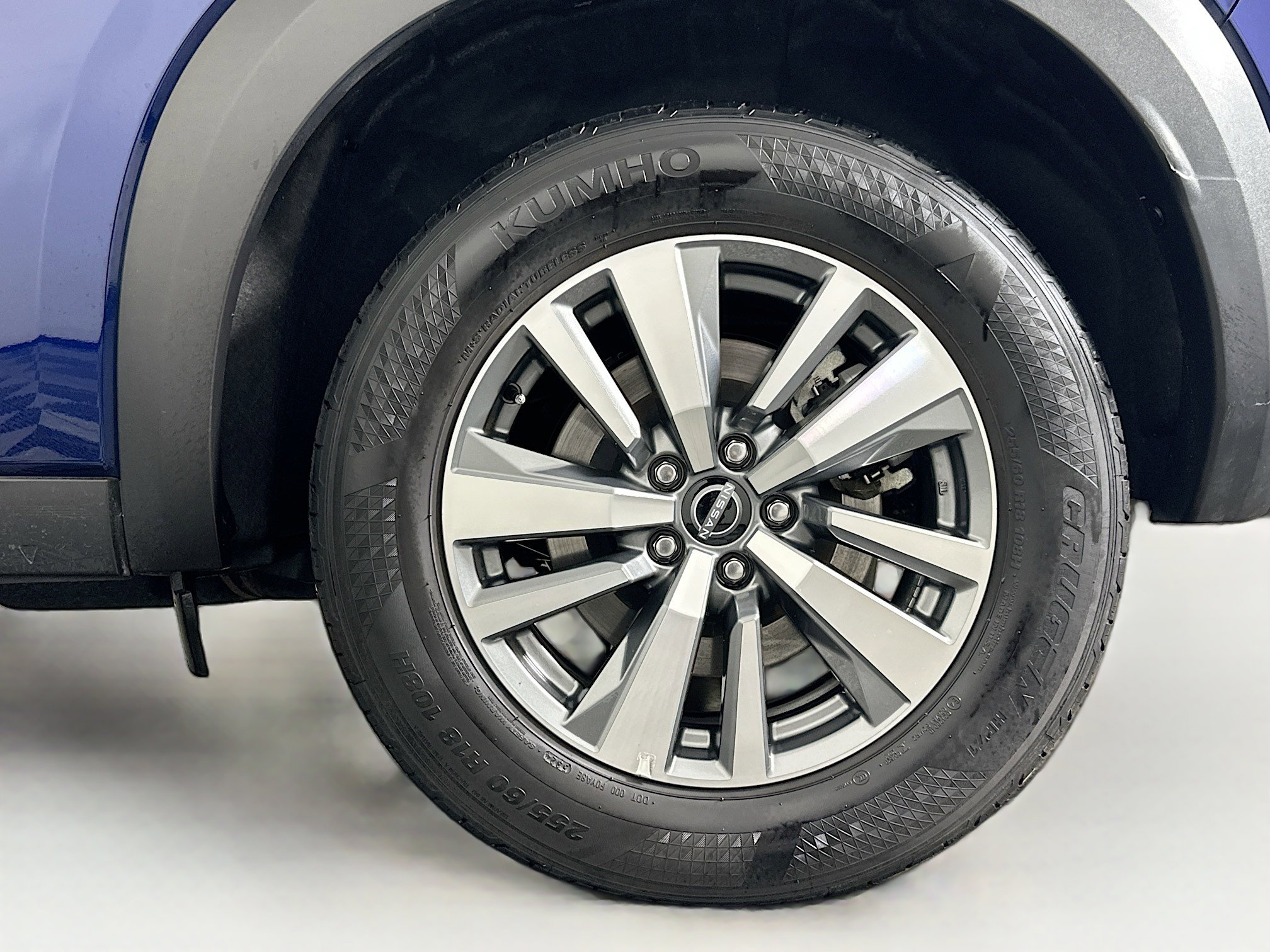 Used 2025 Nissan Pathfinder SL image 11