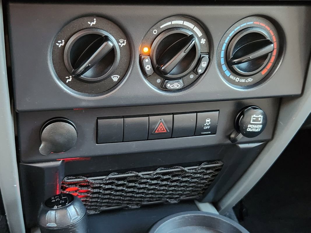 Used 2010 Jeep Wrangler Unlimited Sport image 19