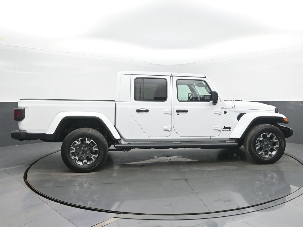 New 2026 Jeep Gladiator Mojave AWD/4WD image 6