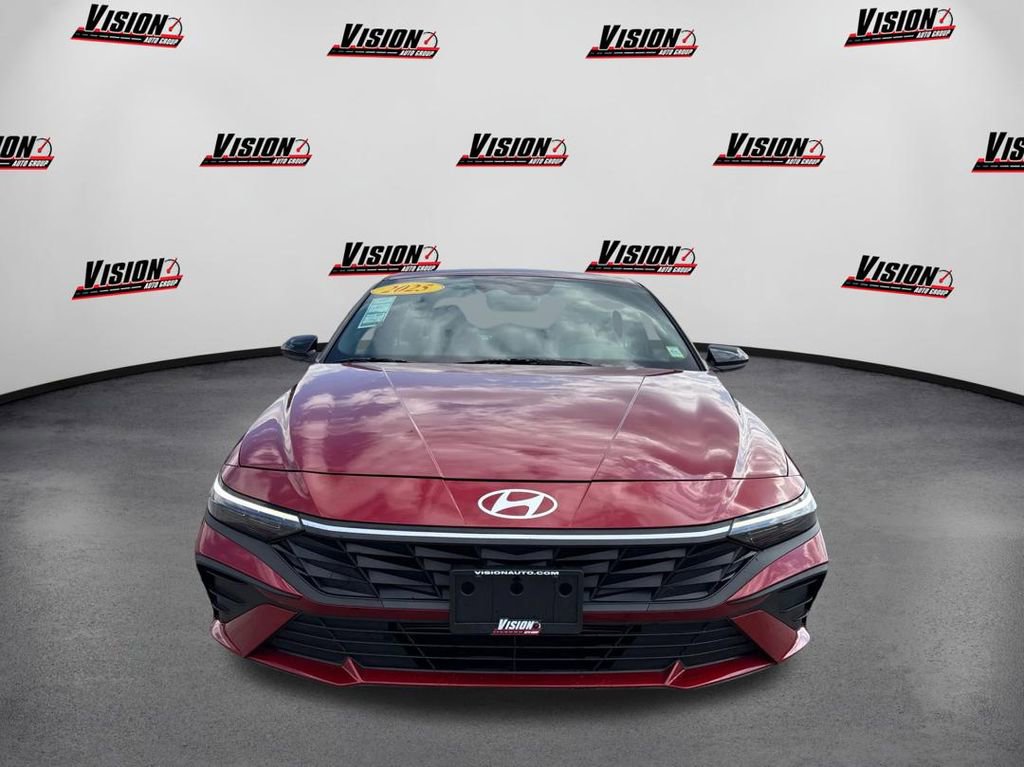 Certified 2025 Hyundai Elantra Sport video 2